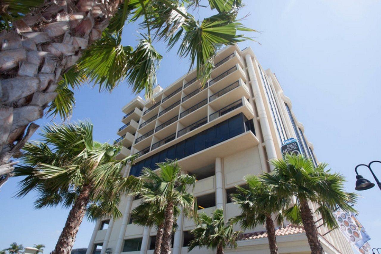 فندق شاطئ كليرووترفي  فندق بير هاوس 60 كليرووتر بيتش مارينا المظهر الخارجي الصورة